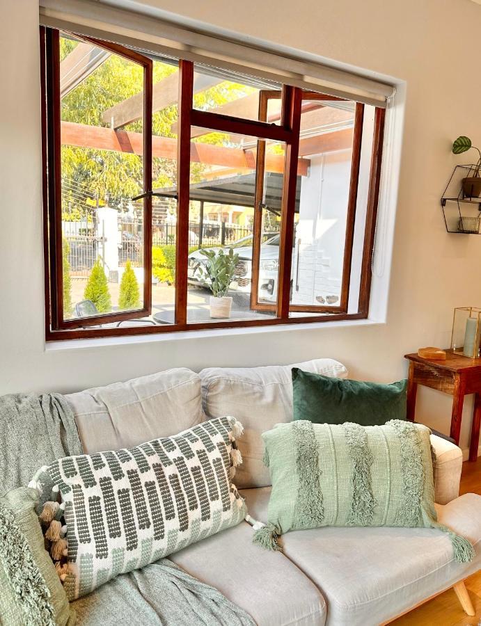 Petit Casa Central สเตลเลนบอช ภายนอก รูปภาพ